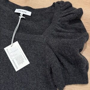 NWT Frame cashmere grey short sleeve sweater